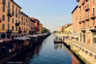 il passato in una citta - navigli di milano